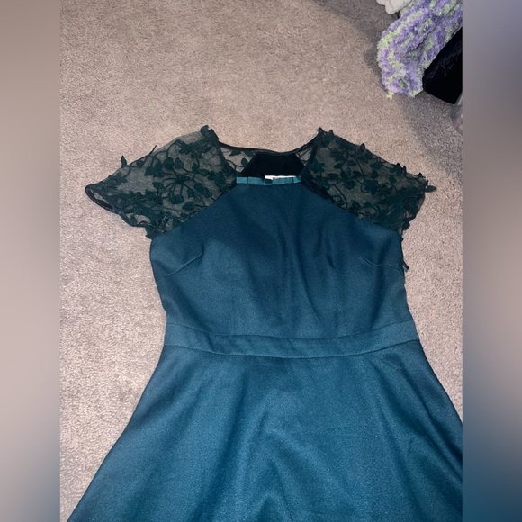 Teal dress - Picture 2 of 7